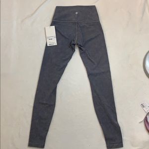Lululemon Wunder Under HR Tight 28” size 4